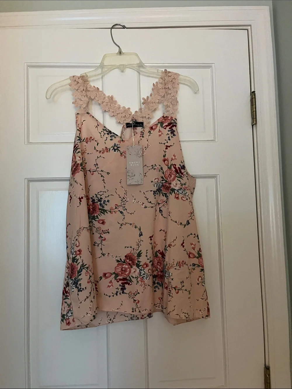 Floral Lace-Trim Pink Sleeveless Top